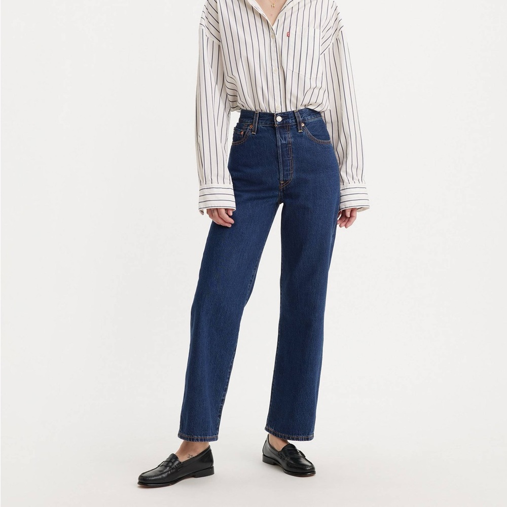 Levi’s Ribcage Straight Ankle Jeans